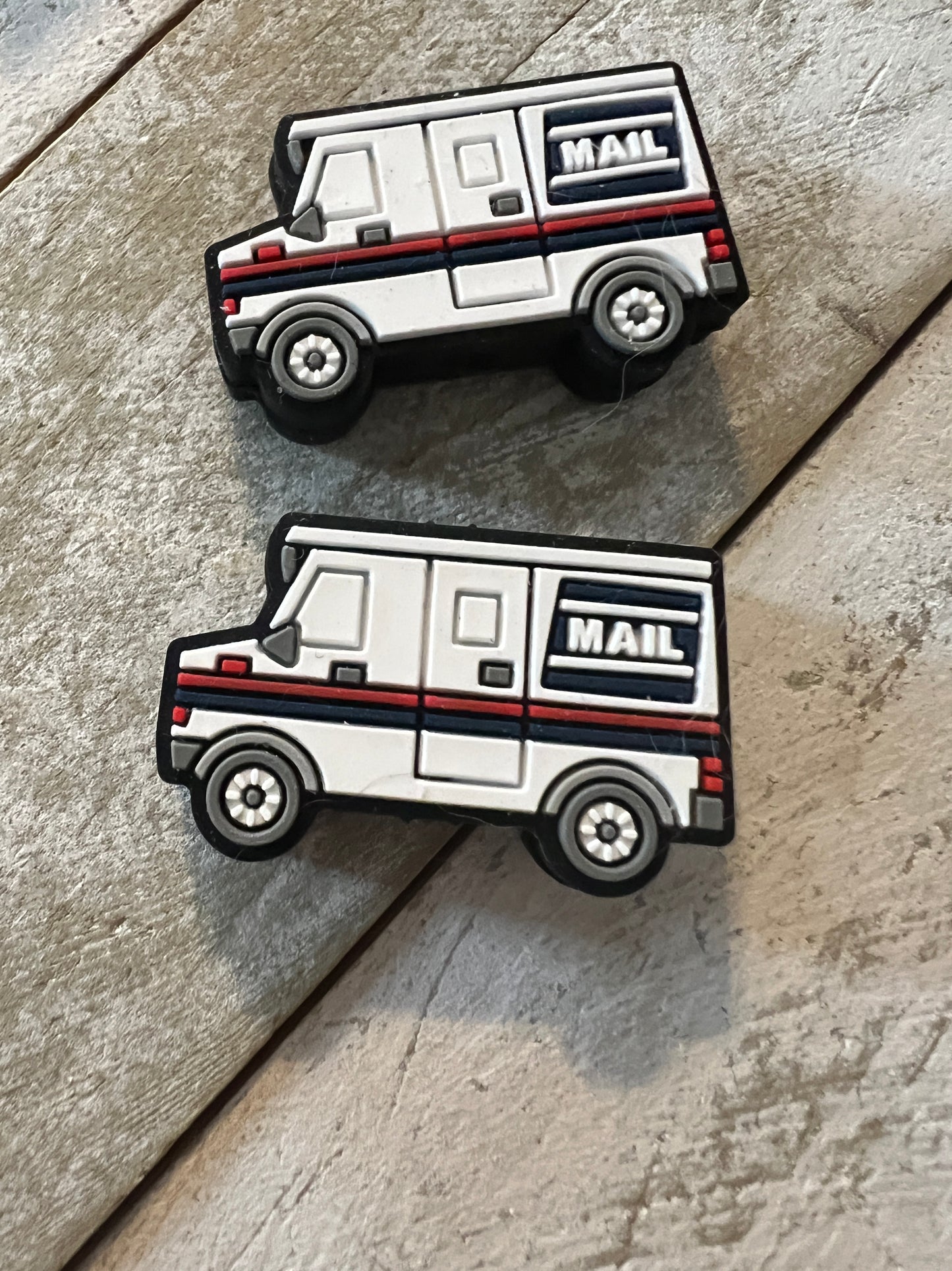 Mail truck focal bead