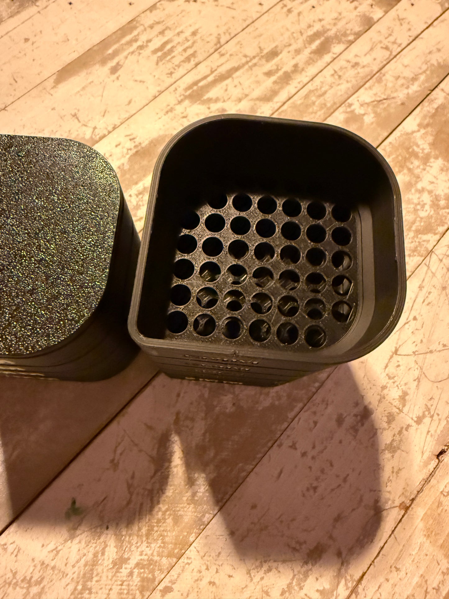 Rhinestone sorter