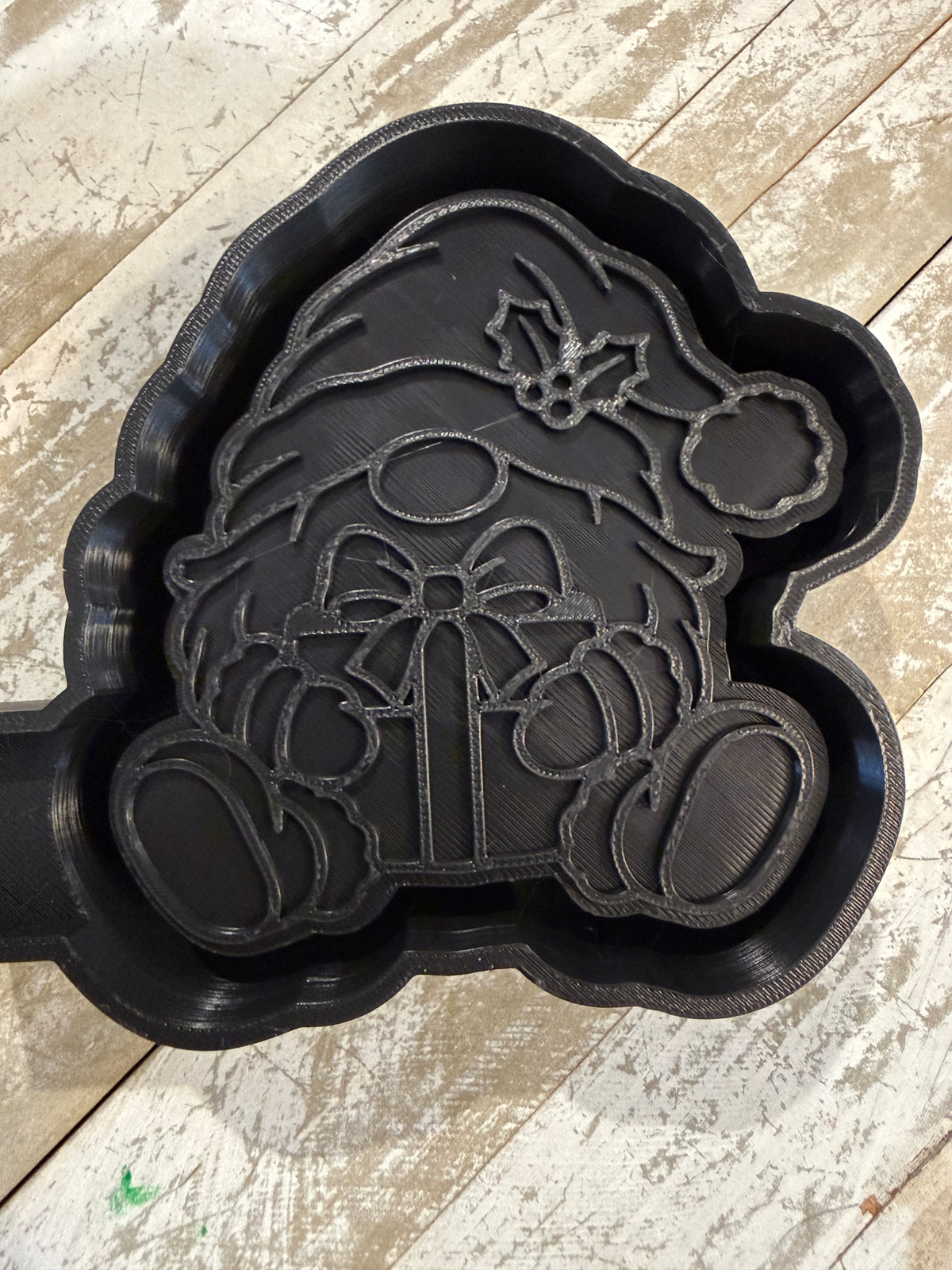Gnome with present mold