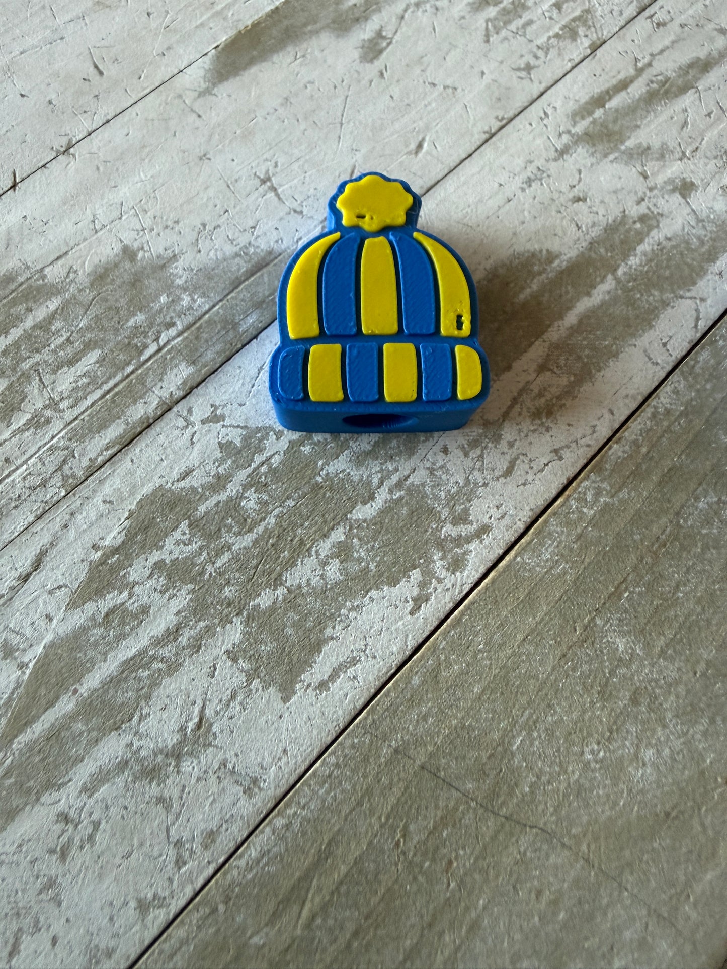 Beanie straw topper