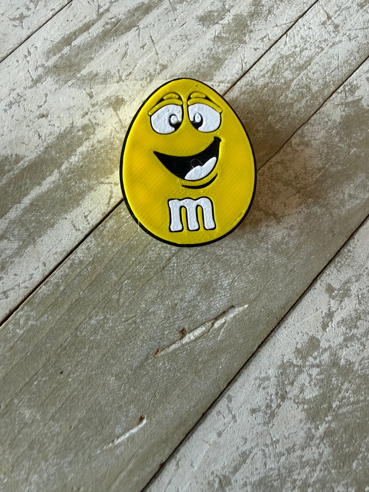Yellow m straw topper