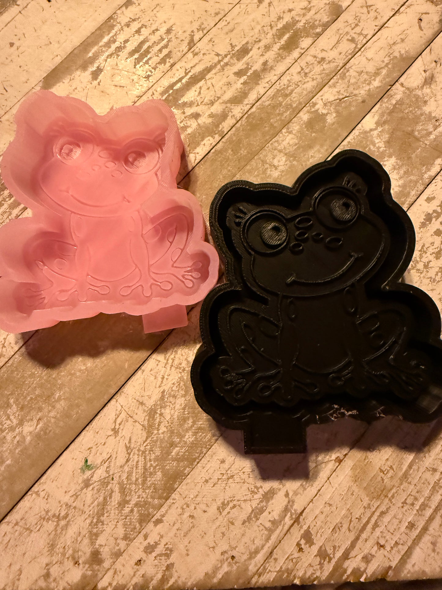 Cute frog mold