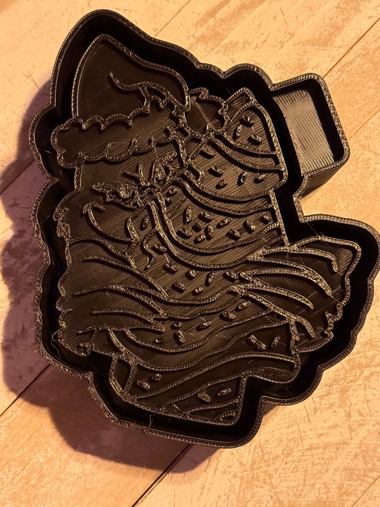 G-man with Christmas cake mold