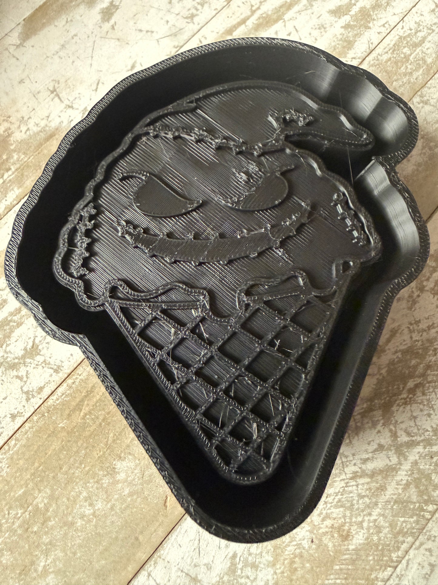 Oogie ice cream cone mold