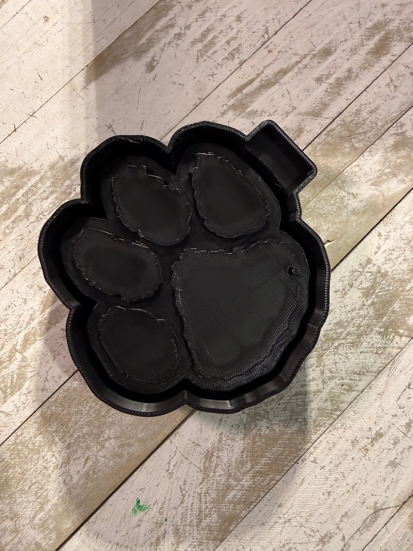 Tigar paw mold