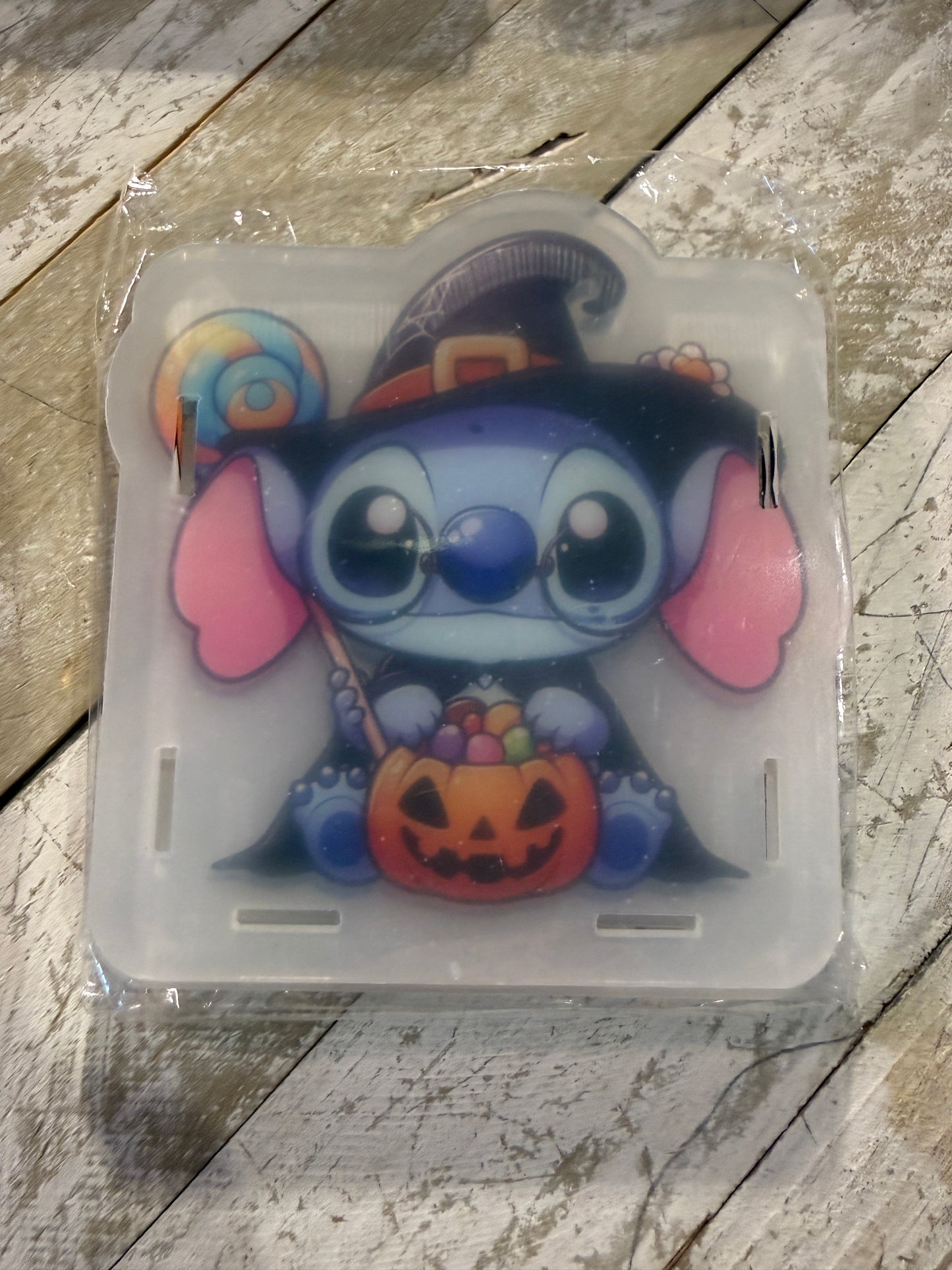 Witch blue alien acrylic holder