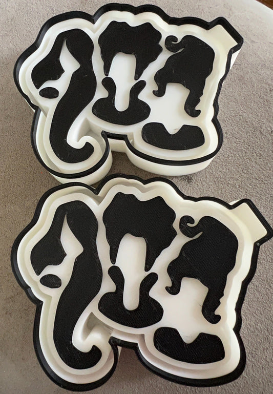 Sisters heads bent clips Freshie mood