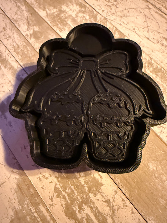 Bow with ice cream mold