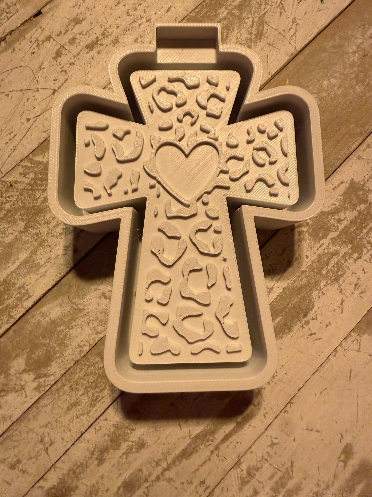 Cross with heart and cheetah mold