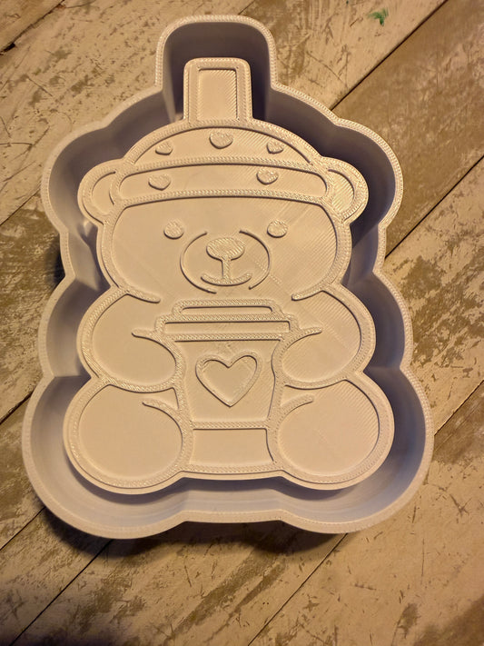 Valentines bear with straw mold