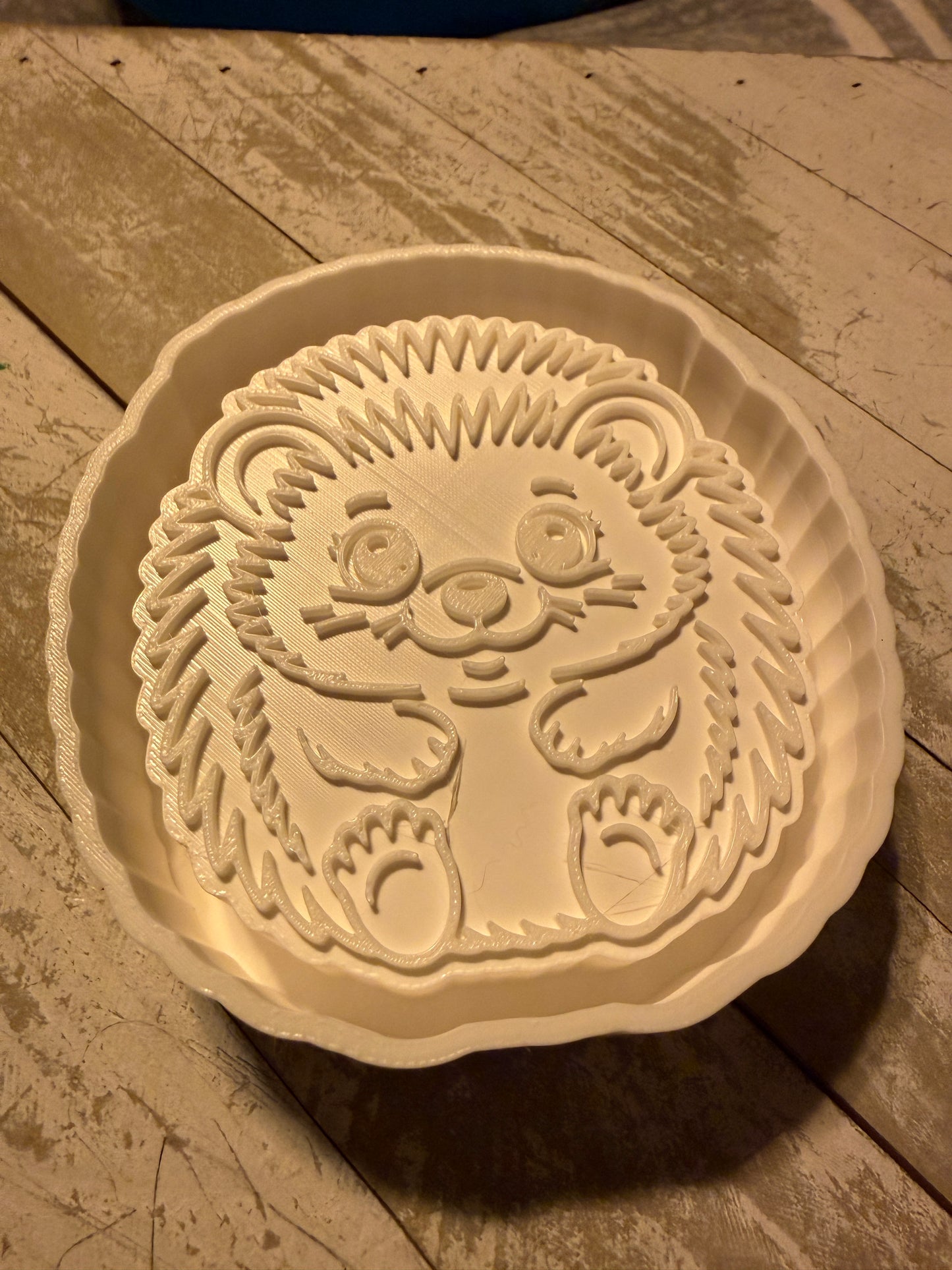 Sitting hedgehog mold
