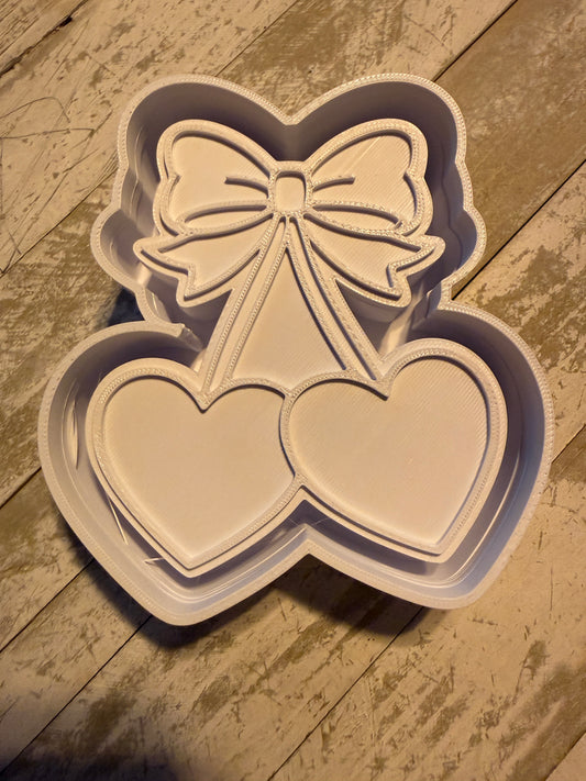 Hearts with bow mold