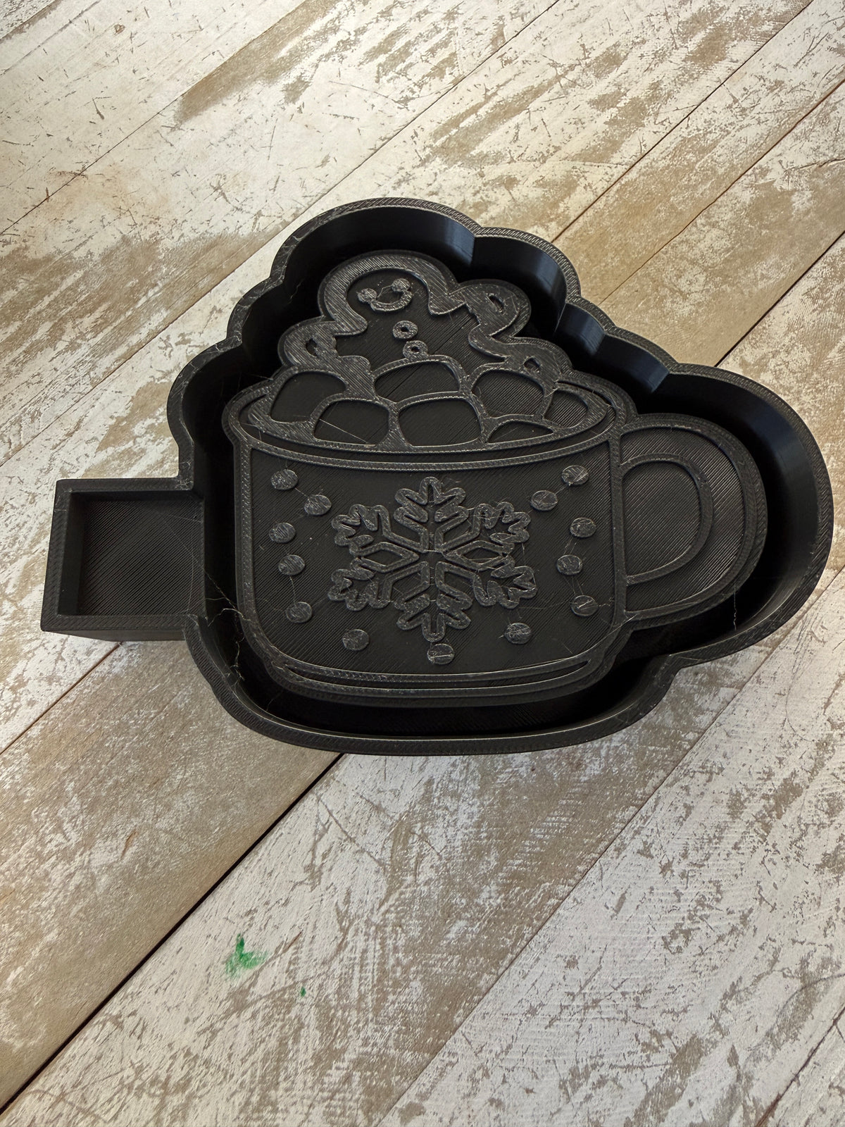 Hot cocoa gingerbread man mold