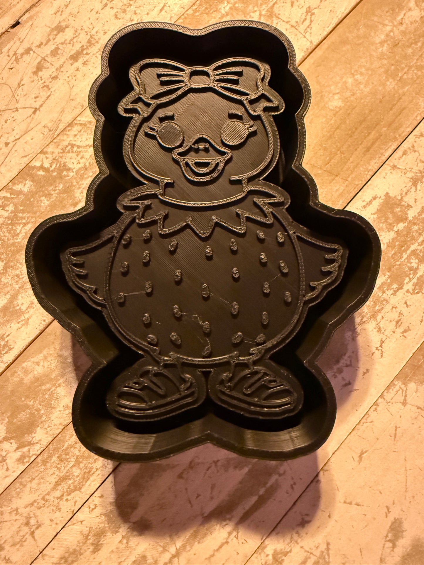 Strawberry duck mold