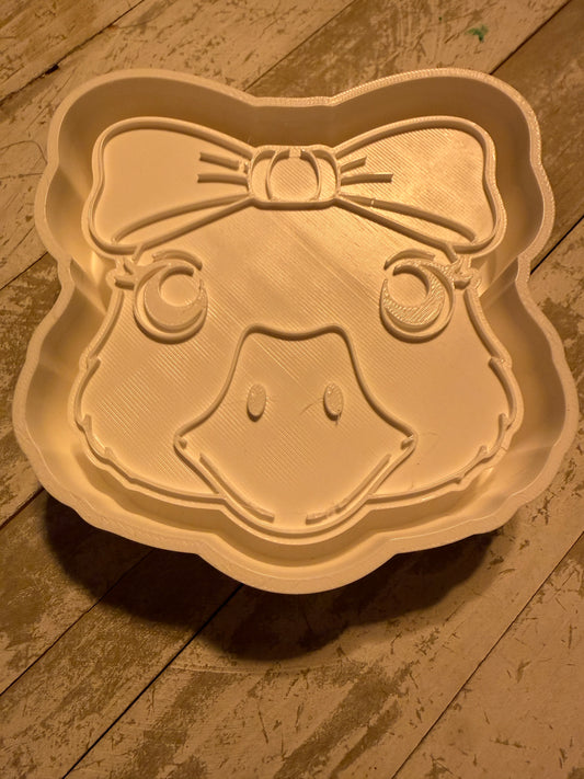 Goose face with bow mold