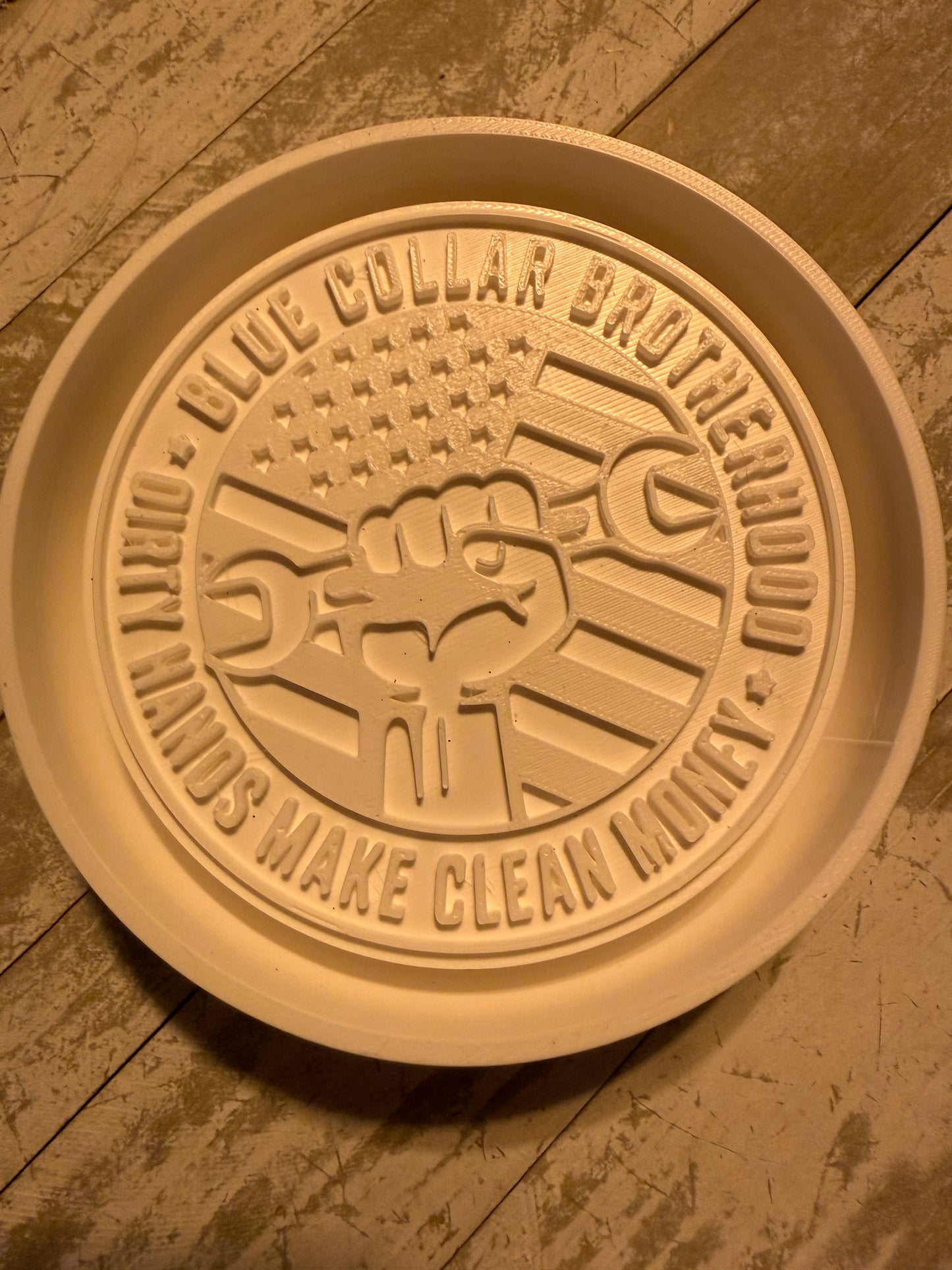 Blue collar men mold