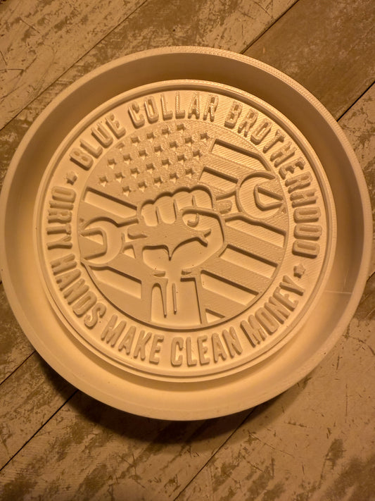 Blue collar men mold