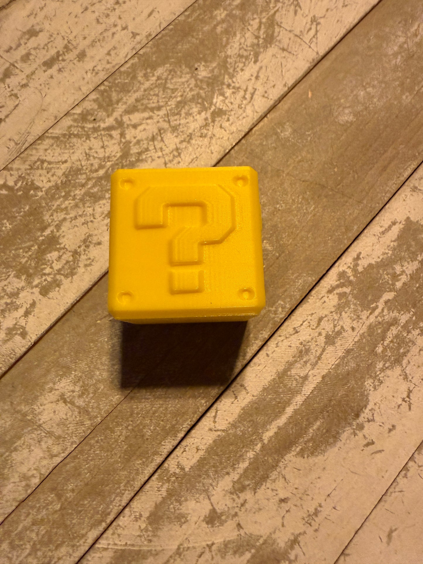 ? Cube straw topper