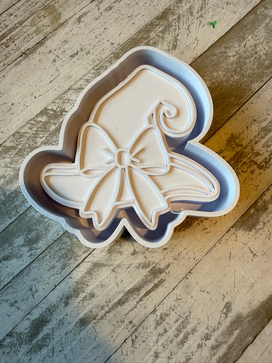 Witches hat freshie mold