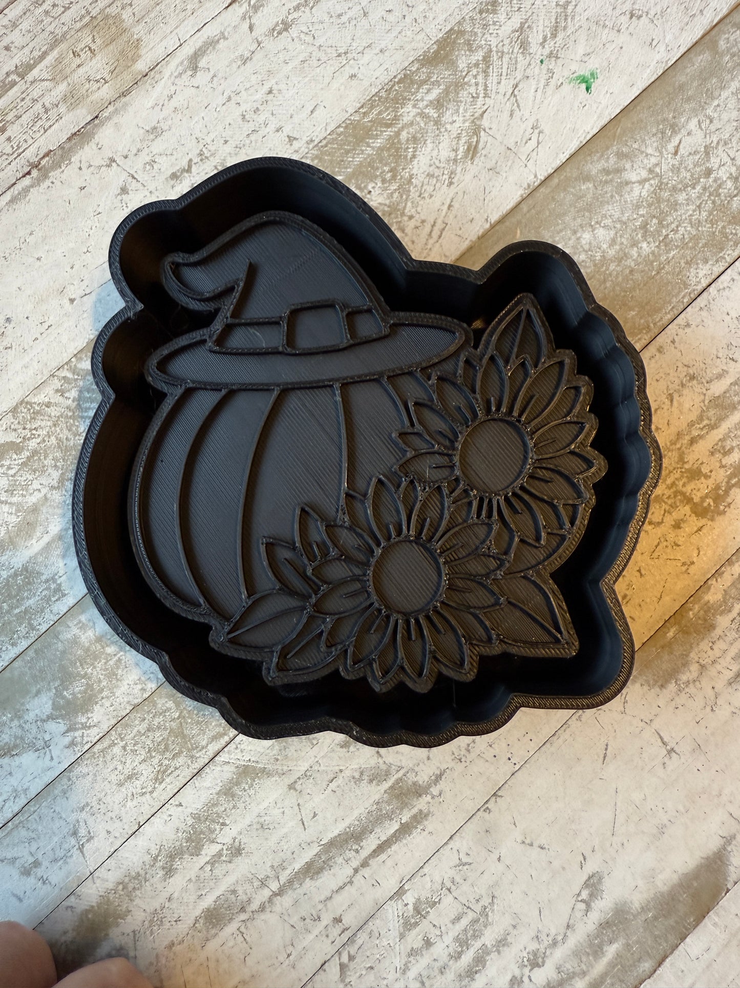 Pumpkin with hat and flowers freshie mold