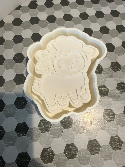 Lamb mold