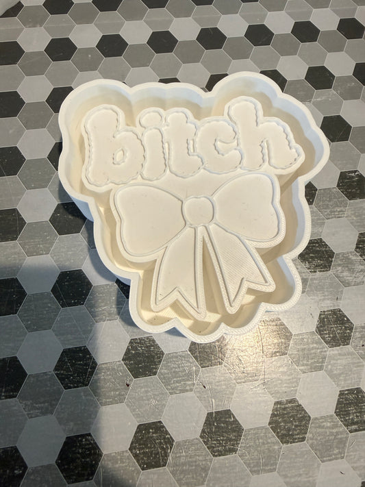Bitch bow mold