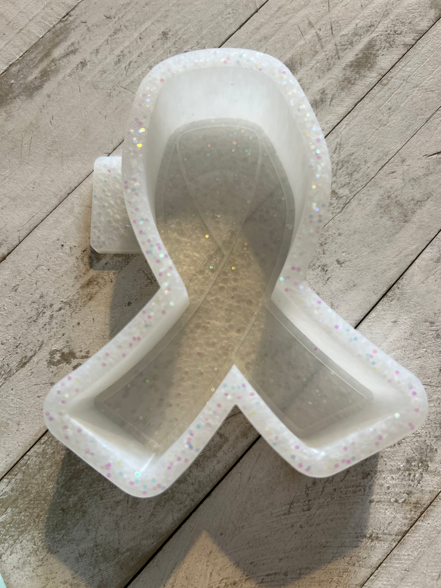 Ribbon large freshie mold