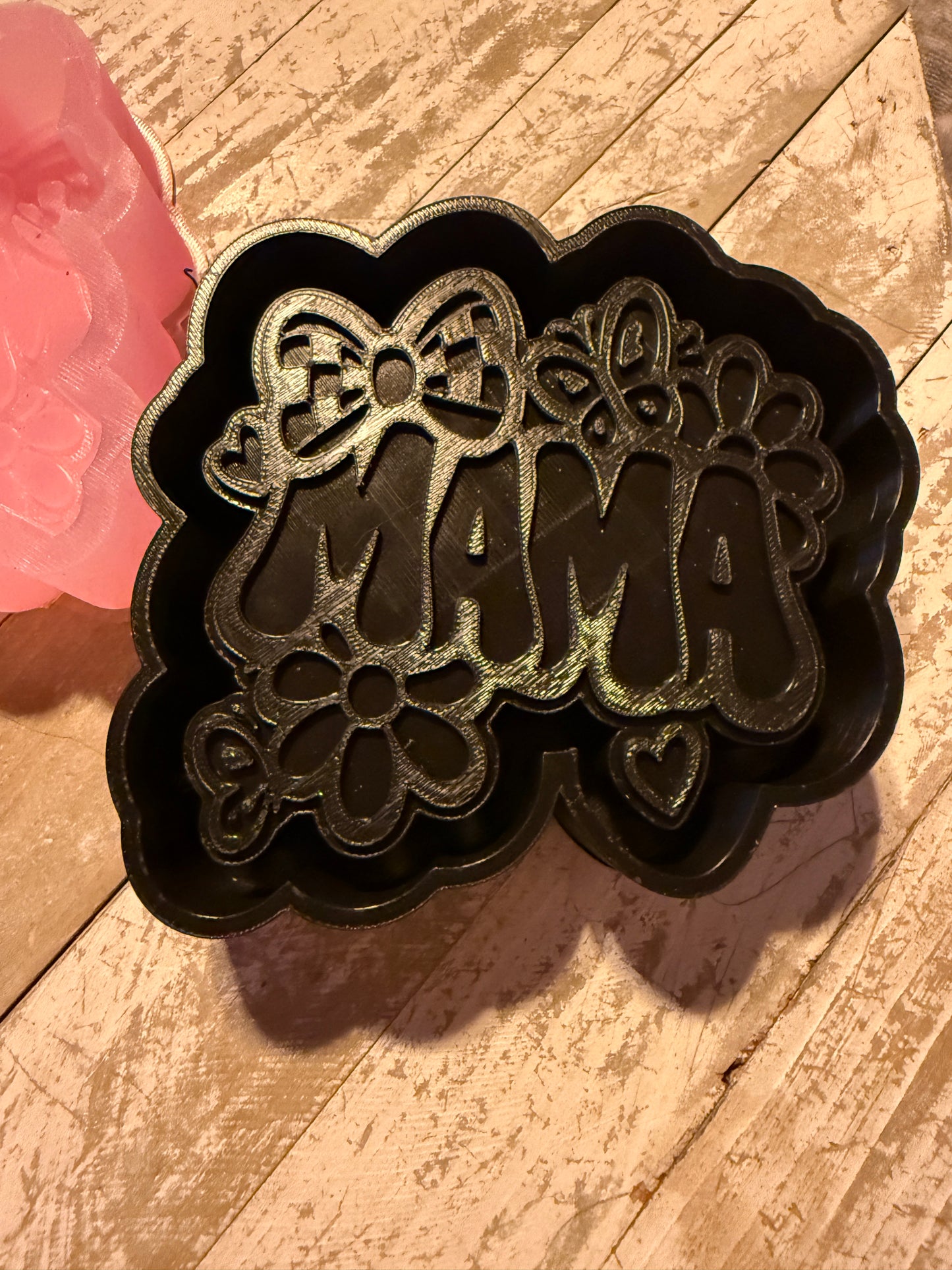 Mama with flowers and butterfly mold