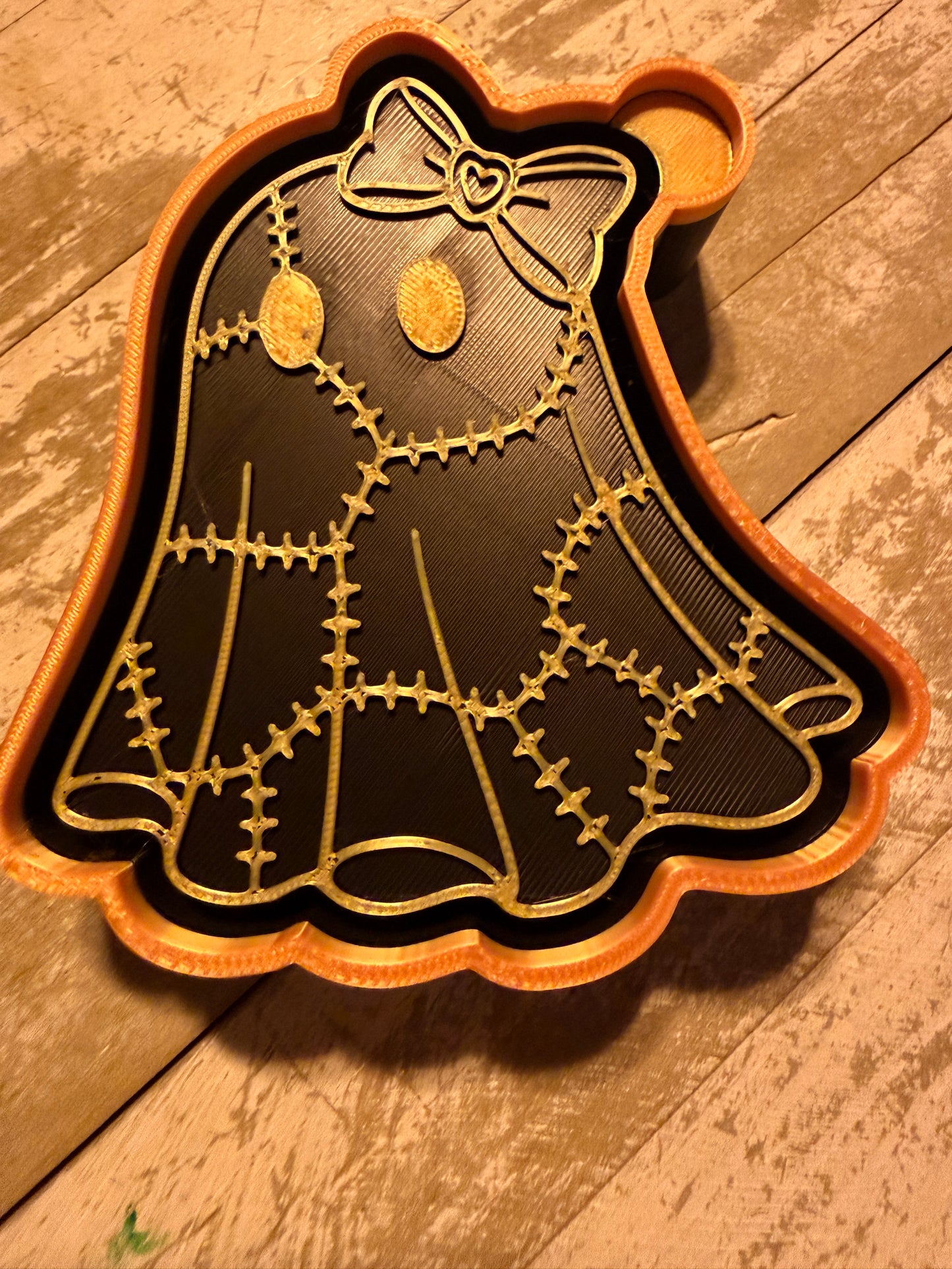 Patchwork ghost mold