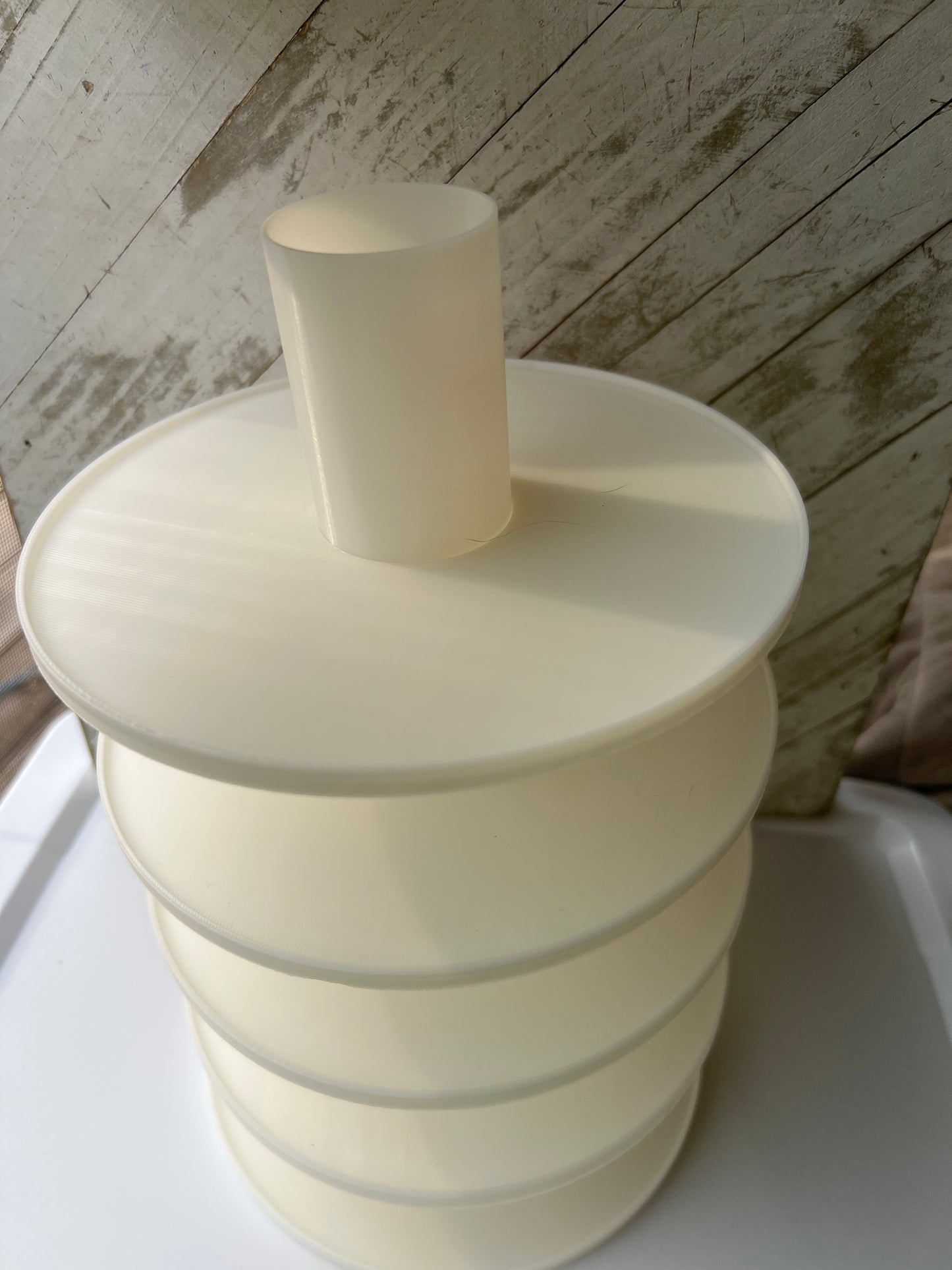 Mica powder stand