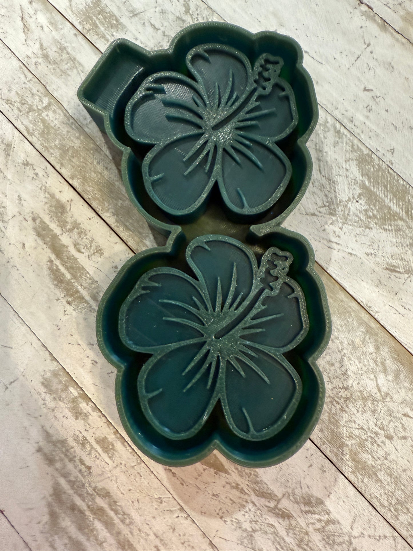 Hibiscus flower vent clips