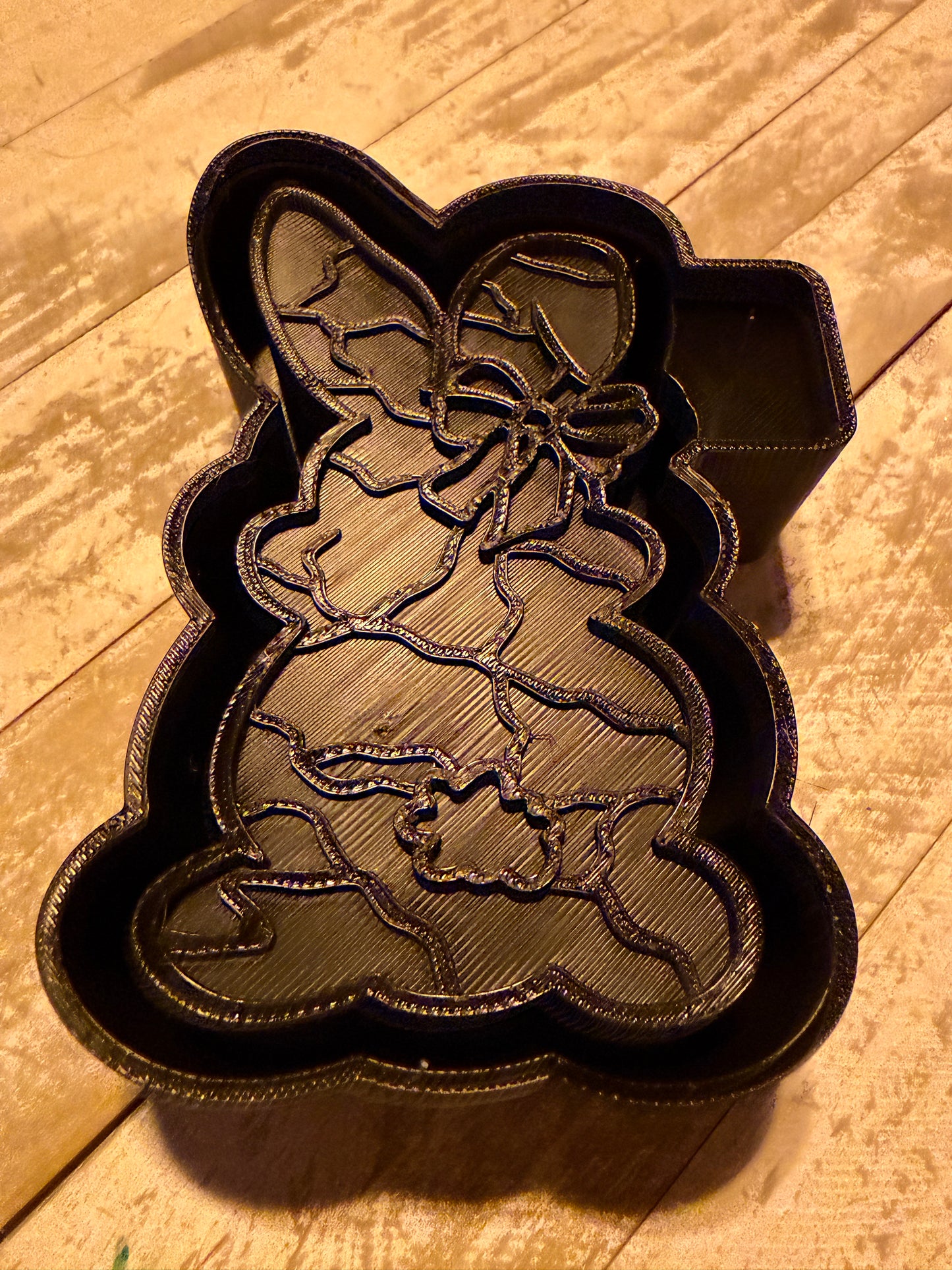 Easter bunny with bow mold