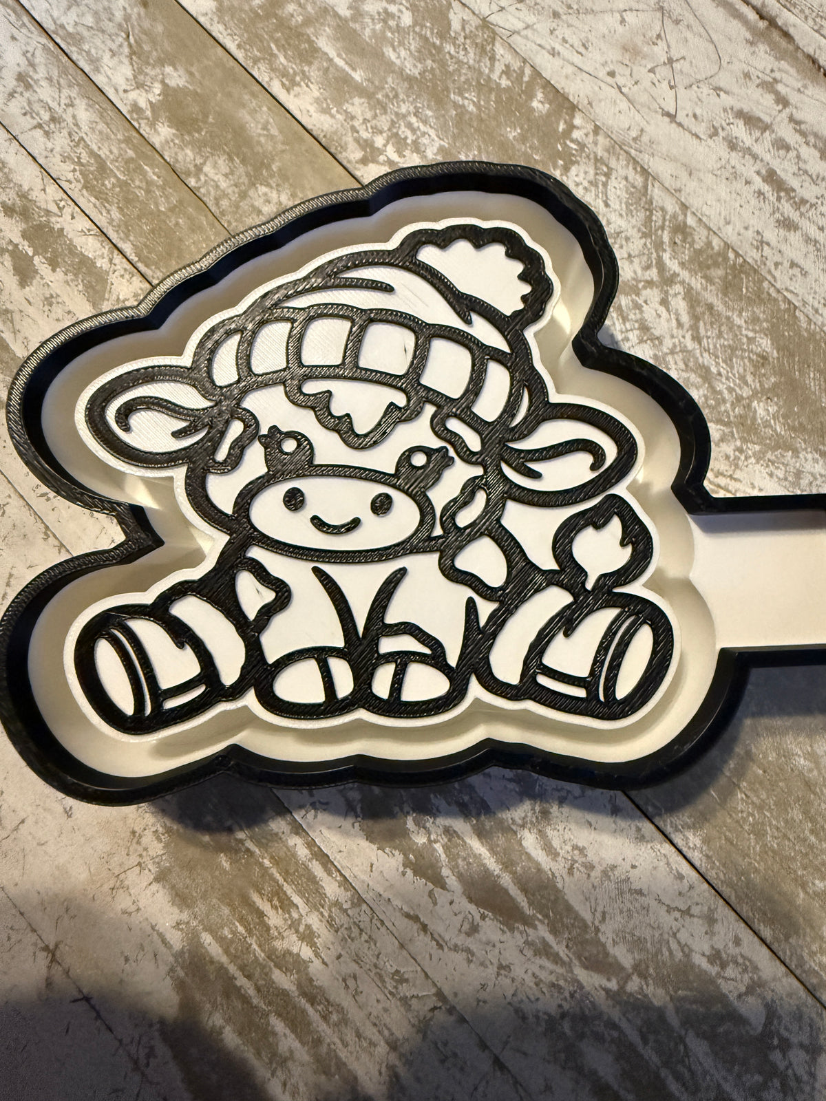 Winter cow mold