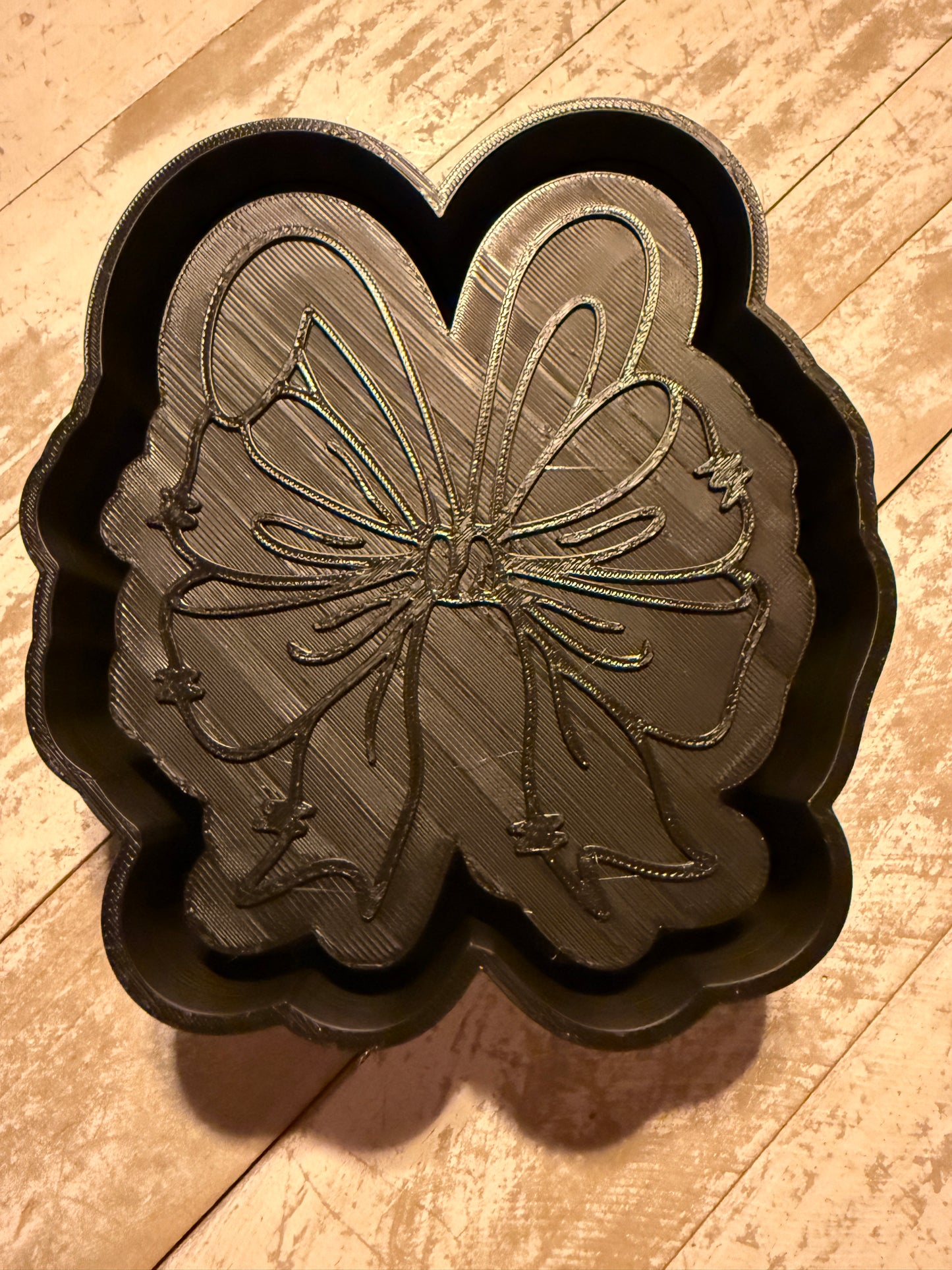 Bow with bunny ears mold